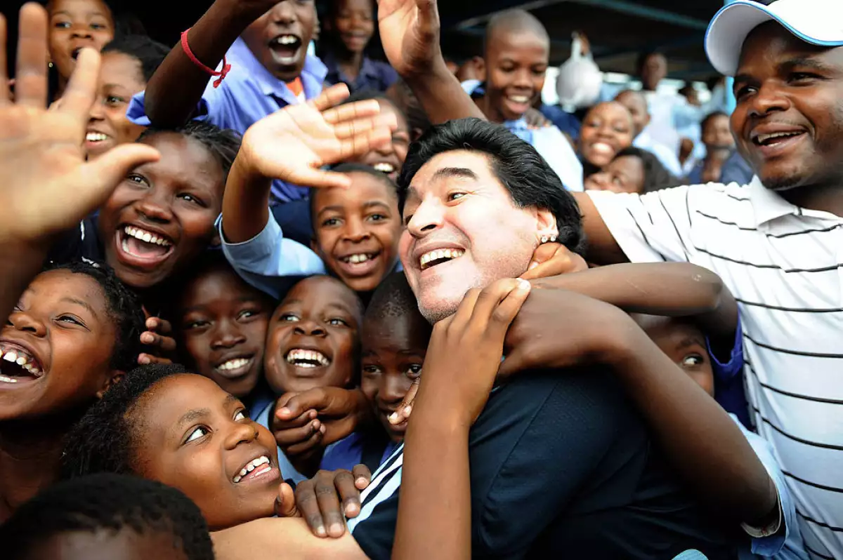 Diego Maradona Visits Kgotlelelang School In Winterveldt