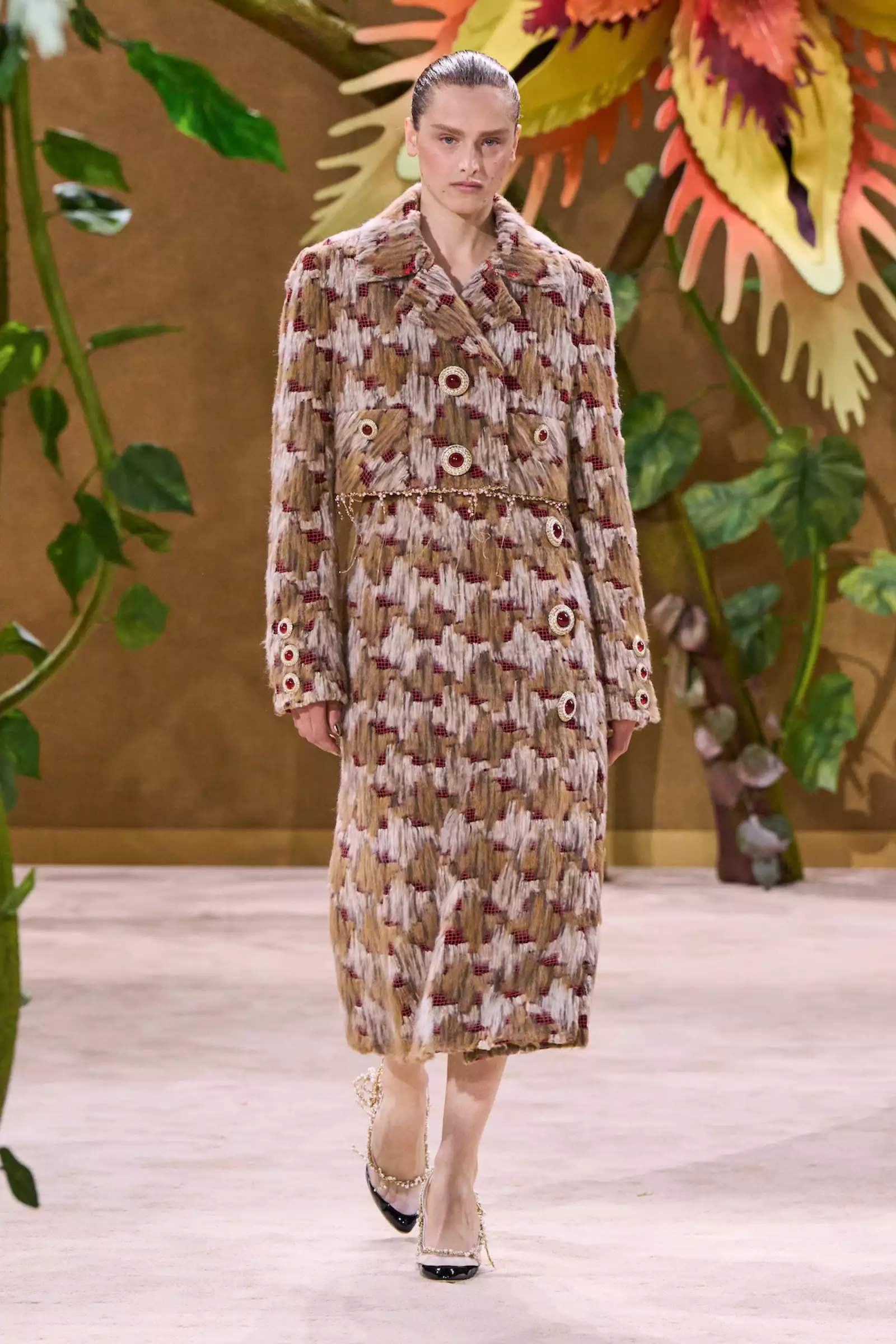 Chanel HC F26 047.jpg