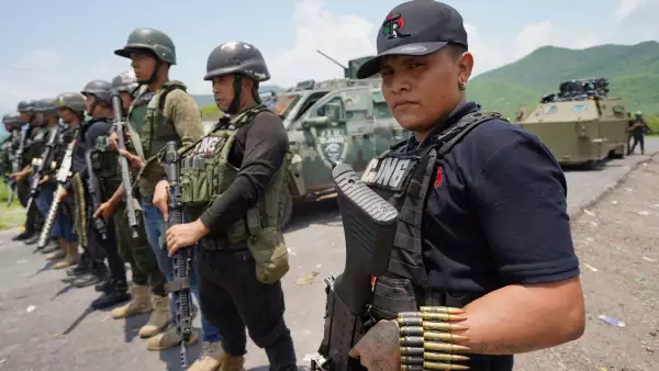 Facebook supo y no actuó: CJNG recluta jóvenes a través de la plataforma: WSJ