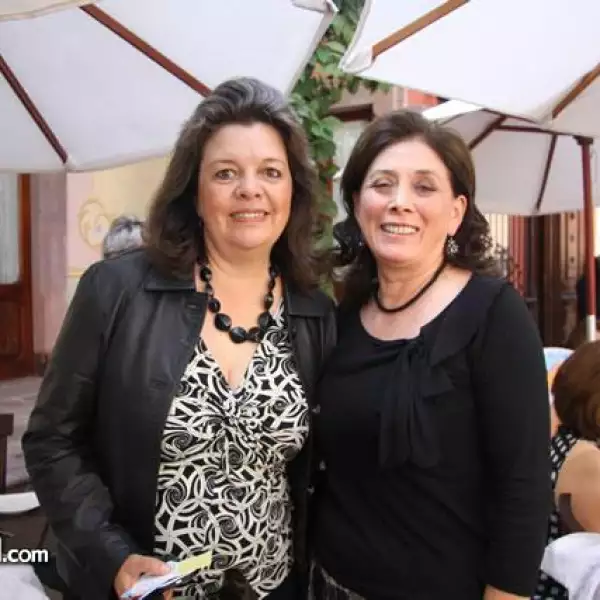 Betsy Charlot,Rosa Ballesteros
