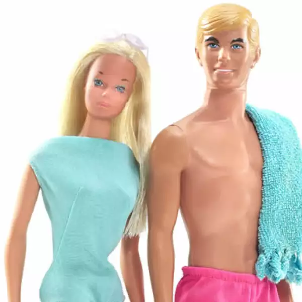 Barbie y Ken terminaron su relación el 14 de febrero de 2004, después de 43 años de relación. Aquí en 1970.
