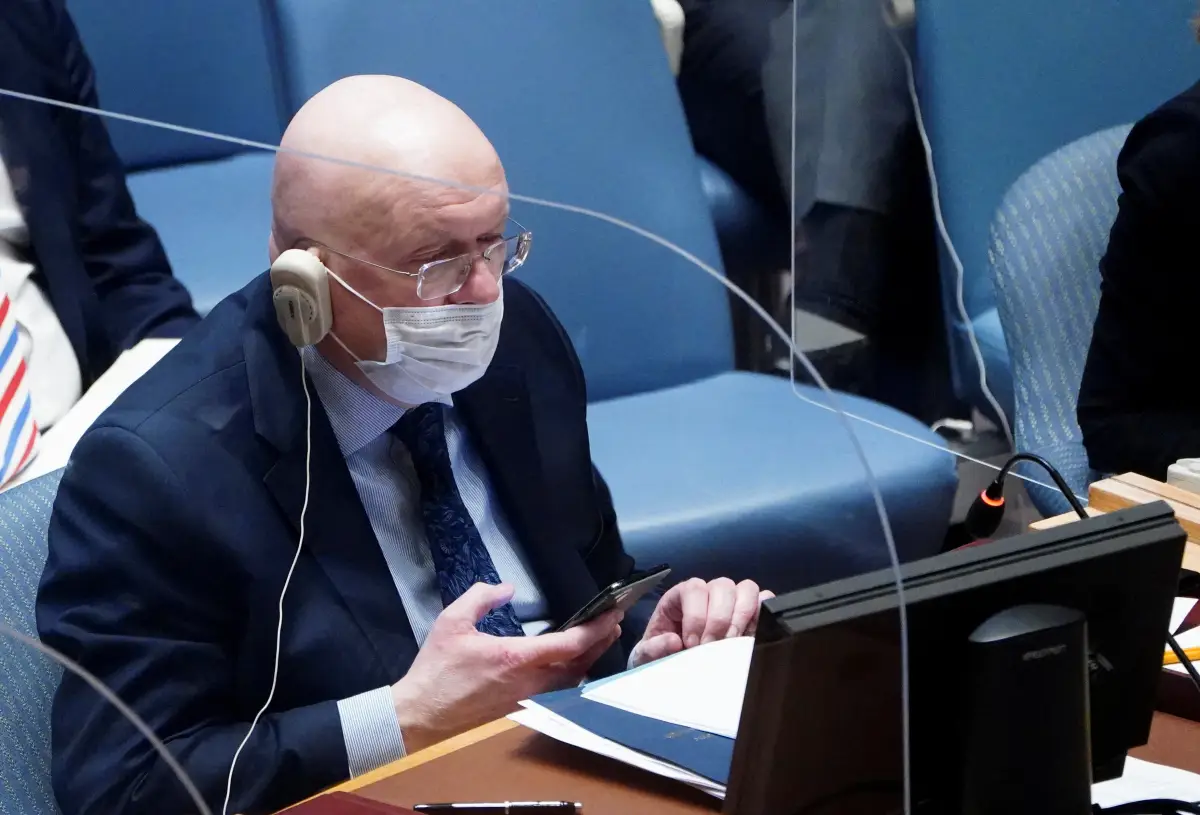 El embajador de Rusia, ante la ONU, Vasily Nebenzya en una sesión del Consejo de Seguridad de Naciones Unidas. 