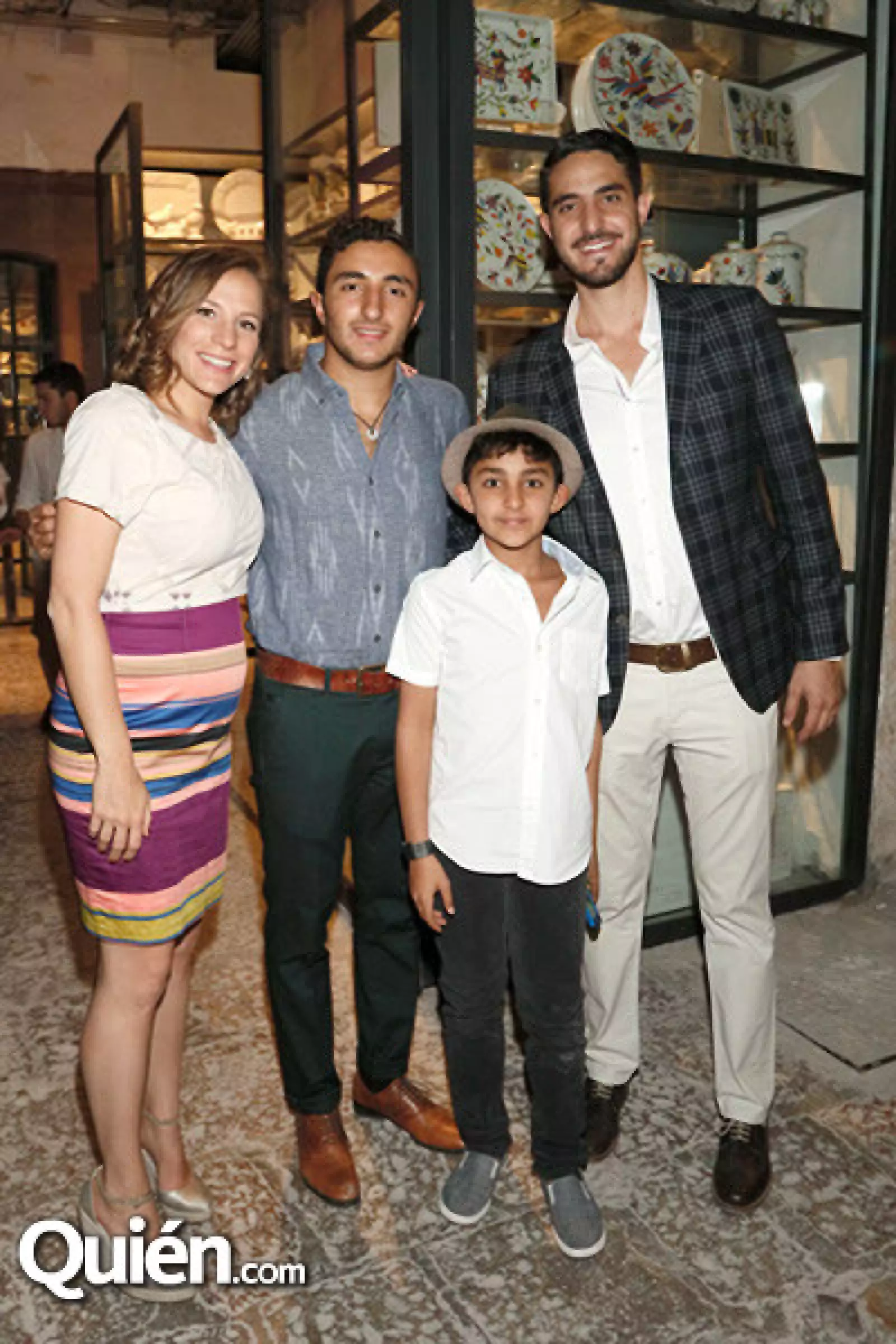 Jacky, Aaron Araf, David Araf y Charles Azar