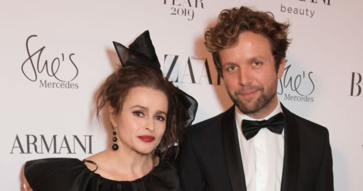Helena Bonham Carter Habla De Su Romance Con Un Hombre 21 Anos Menor Que Ella Helena Bonham Carter Habla De Su Romance Con Un Hombre 21 Anos Menor Que Ella