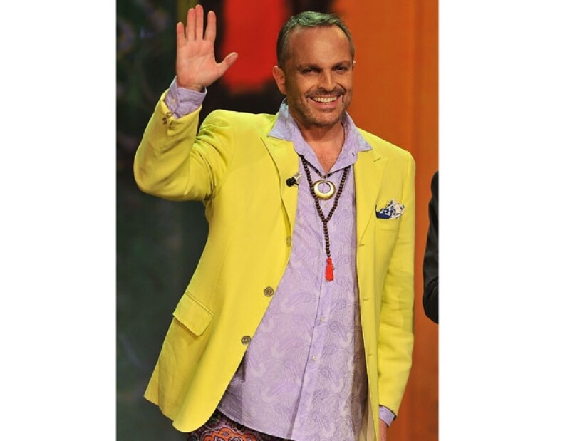 Miguel Bosé es propietario de un secadero de jamones Ibéricos en Extremadura de nombre Monsalud