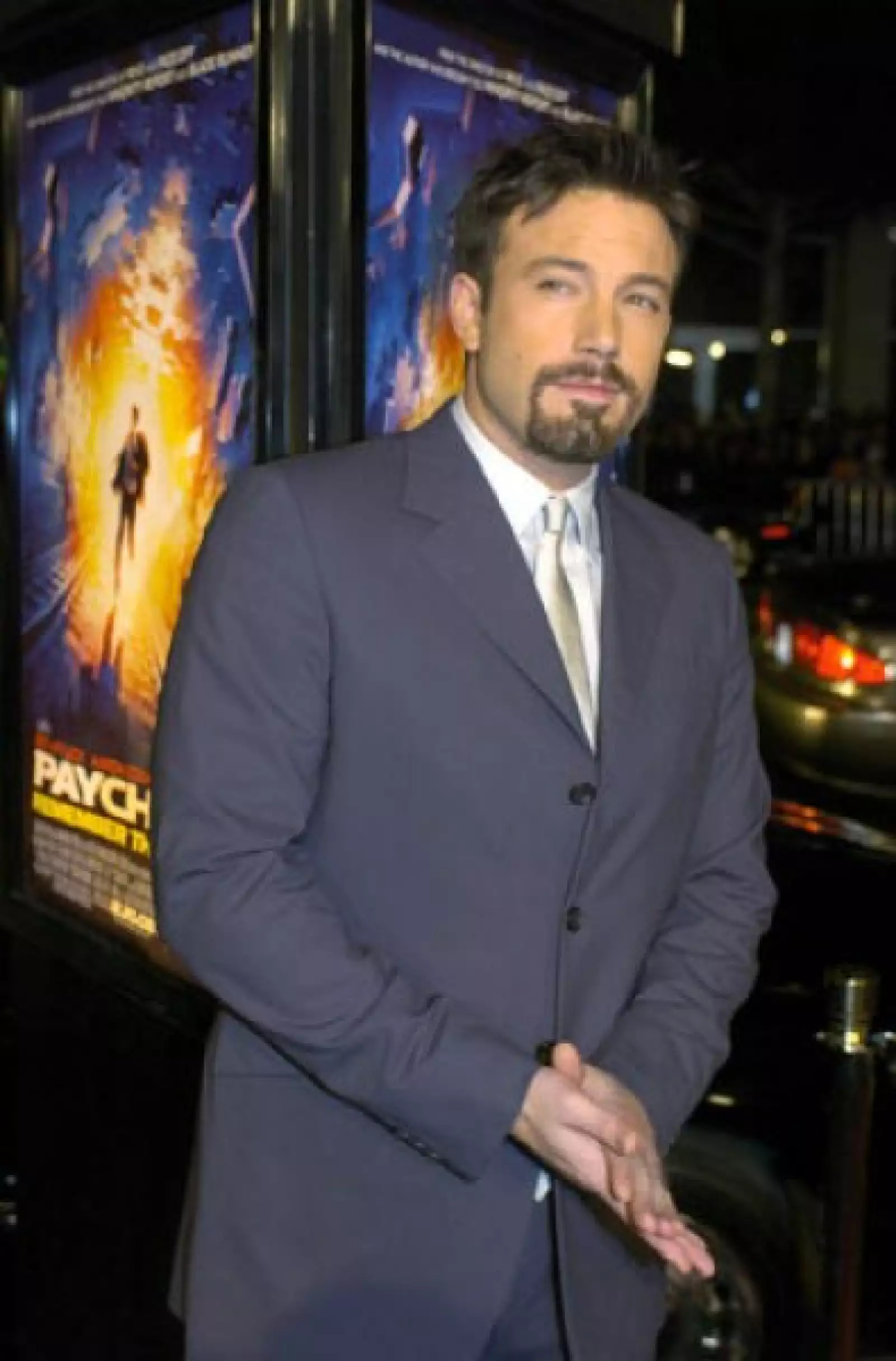 Durante su adolescencia, Affleck participó en múltiples telefilmes y series; junto con Brendan Fraser, Chris O"Donnell y Damon realizó el largometraje ?School ties?, en 1992.