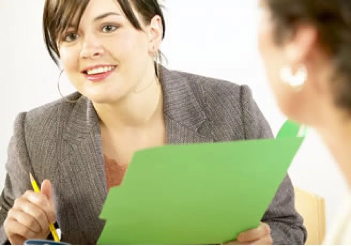 Ser responsable y cumplido en tu trabajo te ayudará a ser reconocido por tus superiores. (Foto: Jupiter Images)