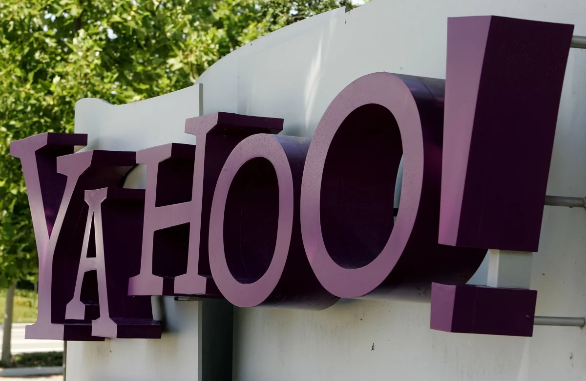 Yahoo lanzó una subasta por su negocio central en febrero tras descartar sus planes para escindir su participación en Alibaba.