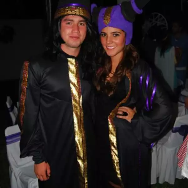 Fiesta de disfraces de parejas