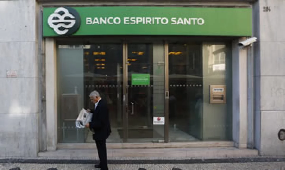 La operación de los títulos del banco fue suspendida el jueves tras caer 19%. (Foto: Reuters)