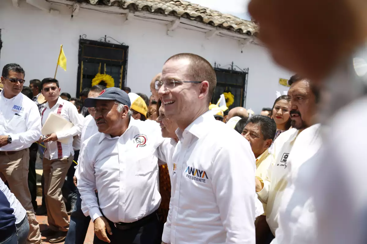 Tocando puertas