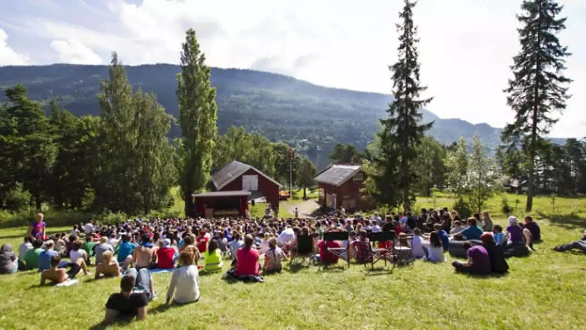 utoya campamento partido laborista