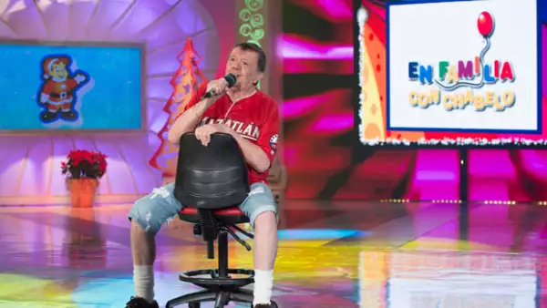 Chabelo agradeció a su público: `Gracias por llenar este estudio´.