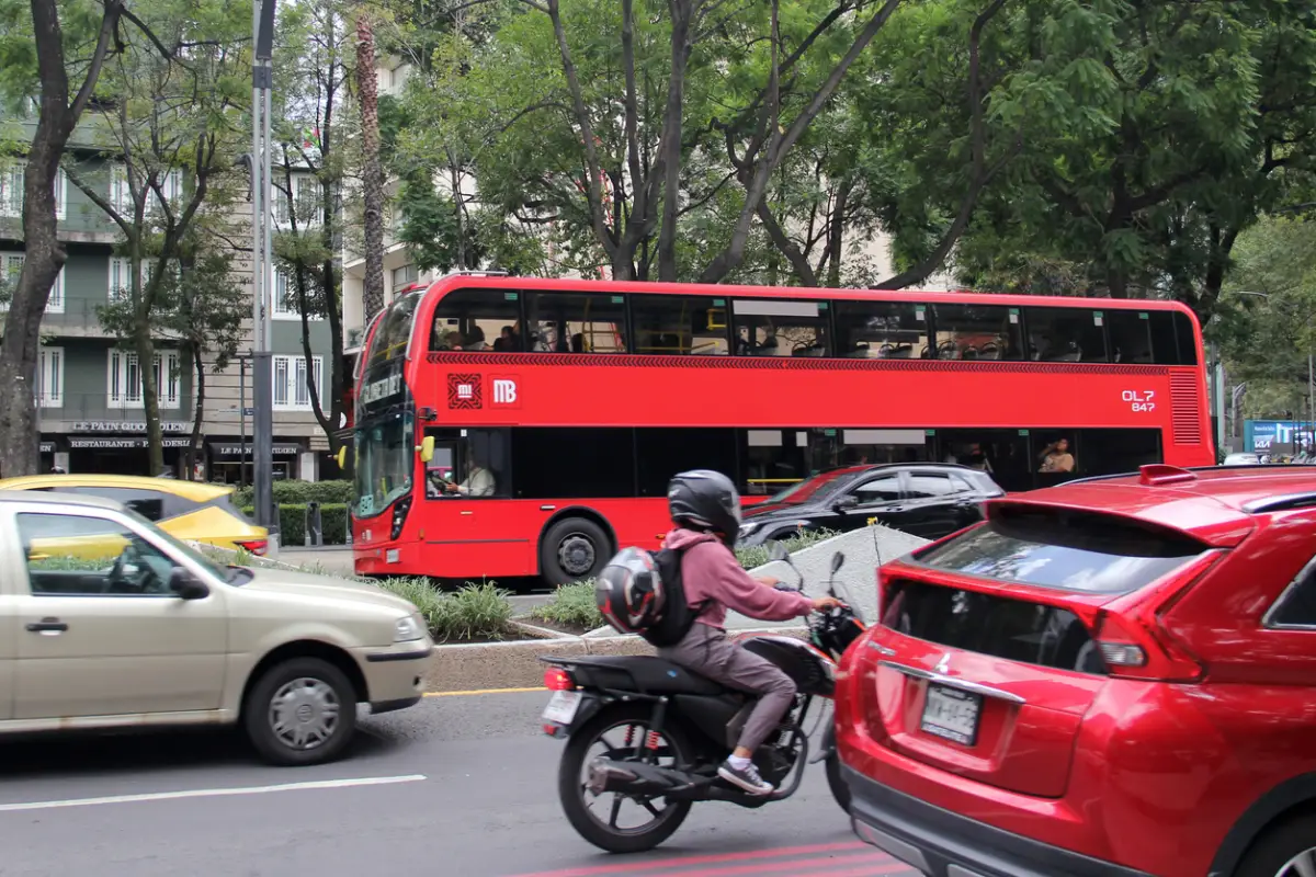 The Metrobus is a red double-decker rapid transit bus system with an exclusive lane in CDMX that suffers constant accidents
