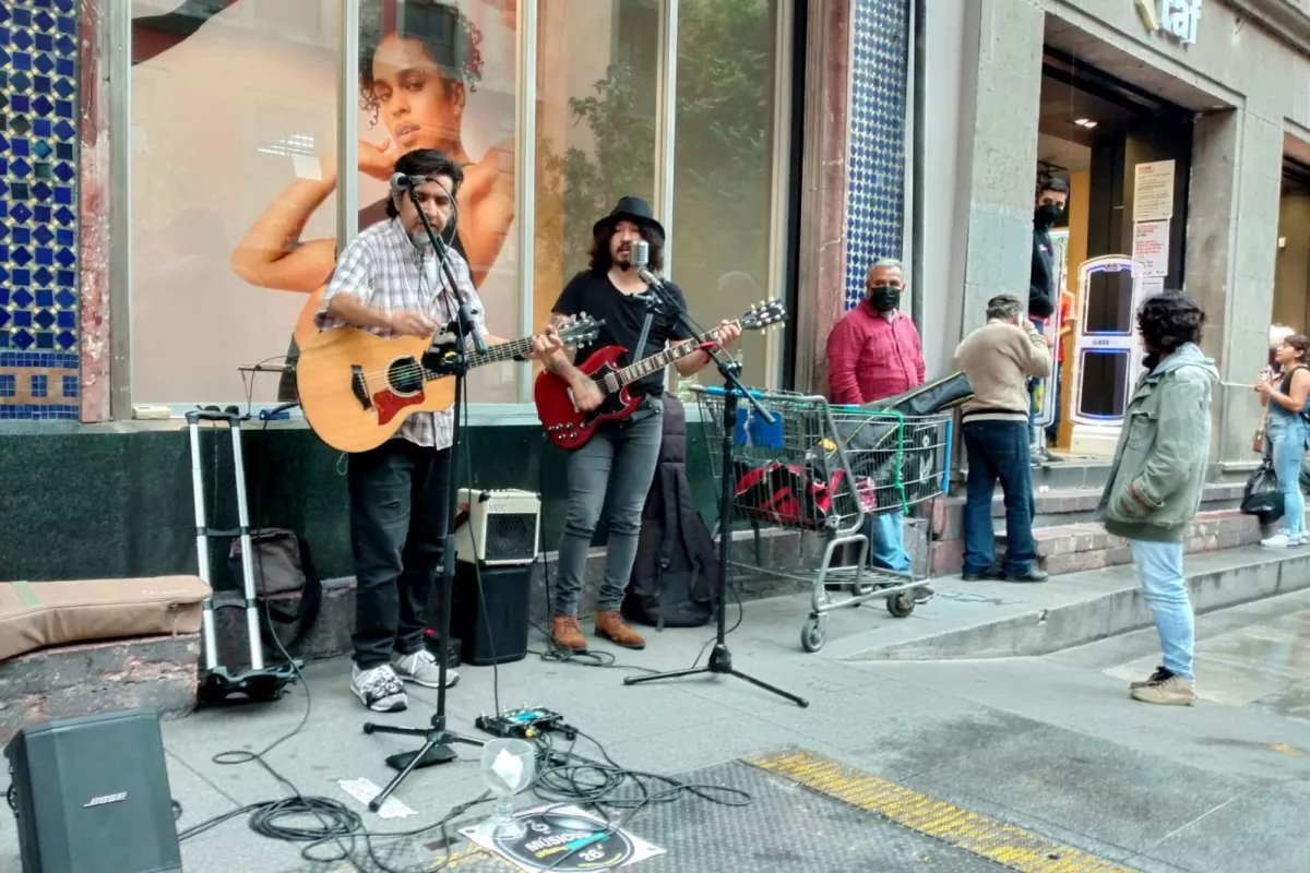 musicos 16 de septiembre.jpeg