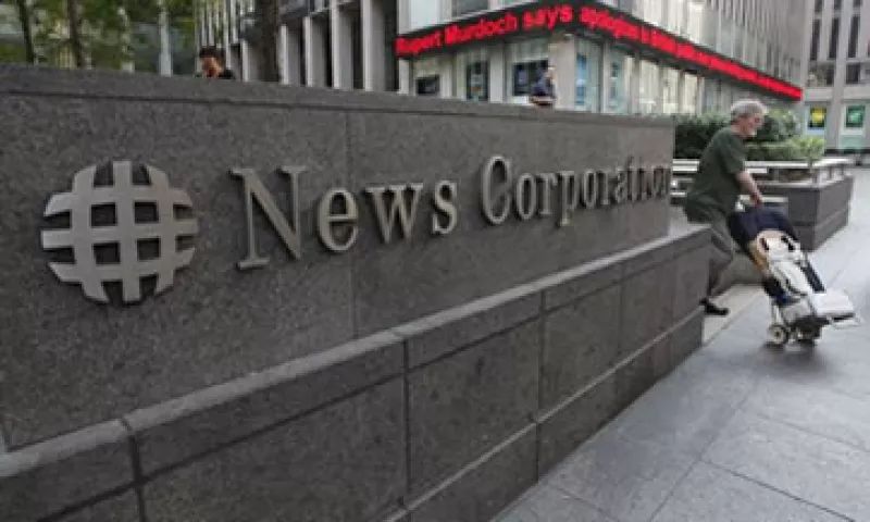En el comunicado, Murdoch dijo sentirse confiado en que la empresa emergerá más fuerte de la crisis. (Foto: AP)