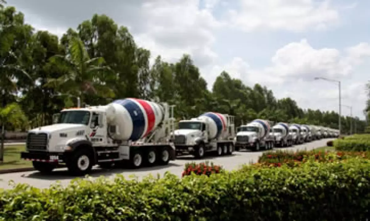 Cemex dijo que su Consejo de Administración se reunirá en los próximos días para tomar decisiones al respecto. (Foto: Reuters)