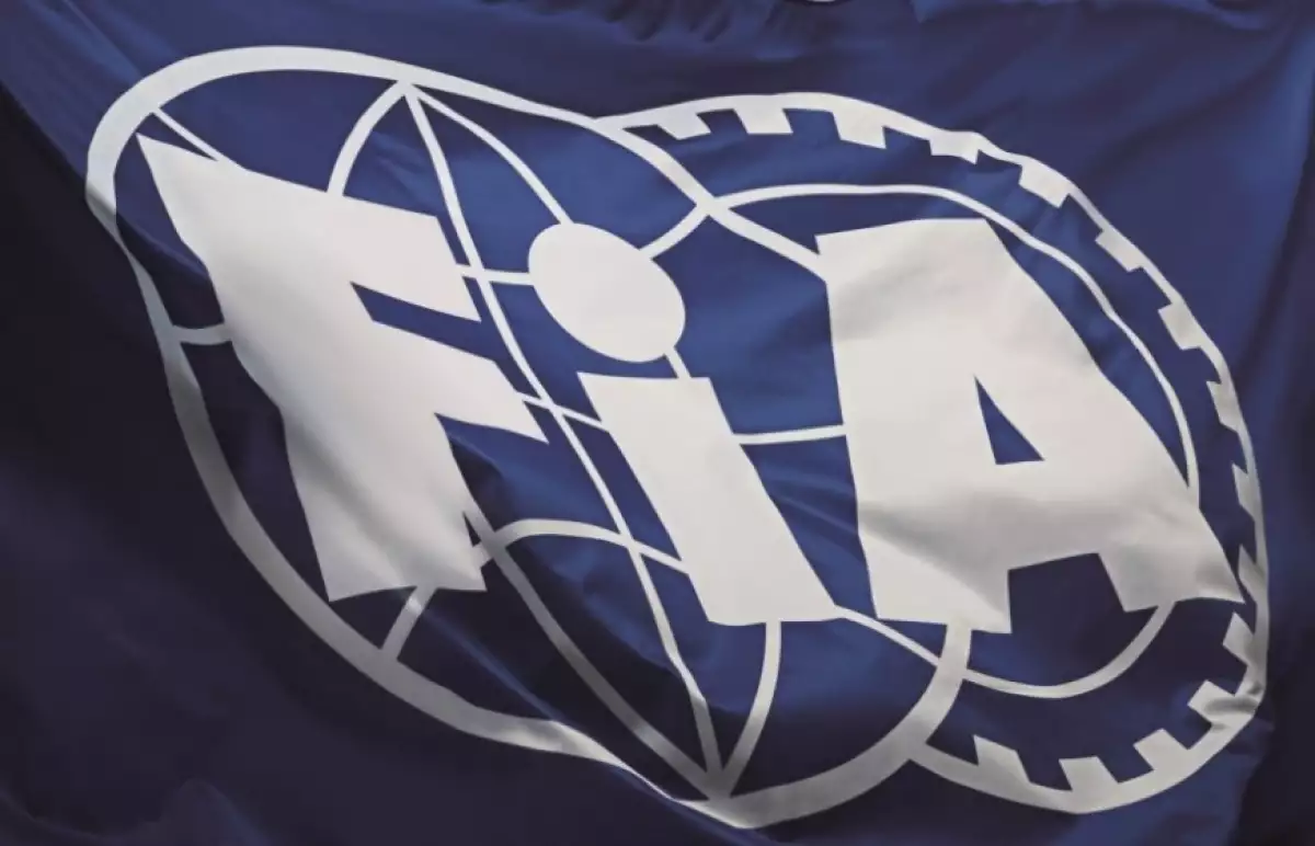 fia-rusos-bandera-neutral