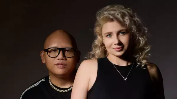Jacob Batalon y Veronica Leahov 