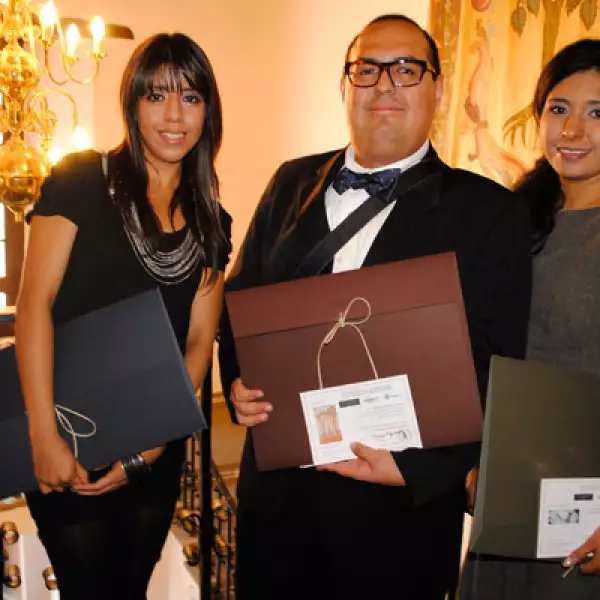 Ivet Rodriguez, Leonardo Peralta y Shaila Rosagel