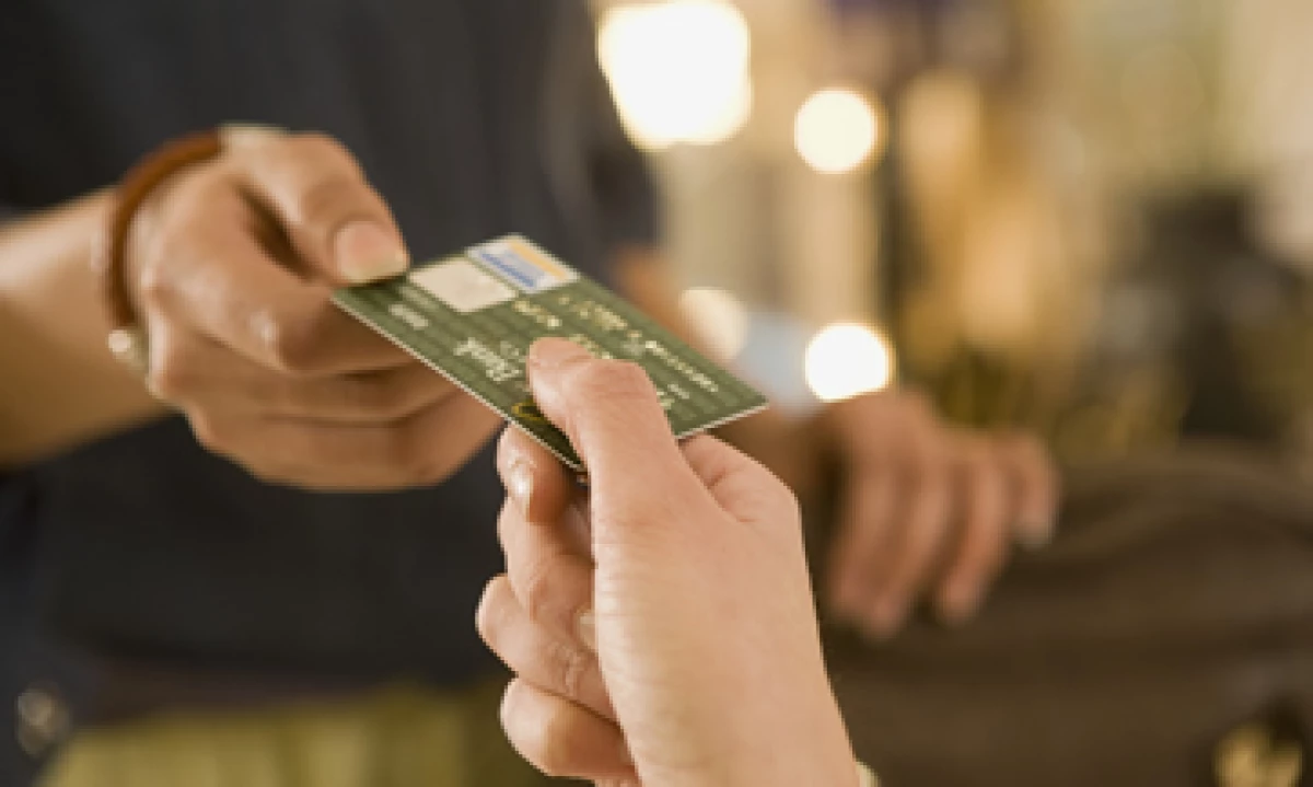 Las empresas de tarjetas ya han fijado como plazo octubre del 2015 para que los minoristas estadounidenses adopten la nueva tecnología. (Foto: Getty Images)