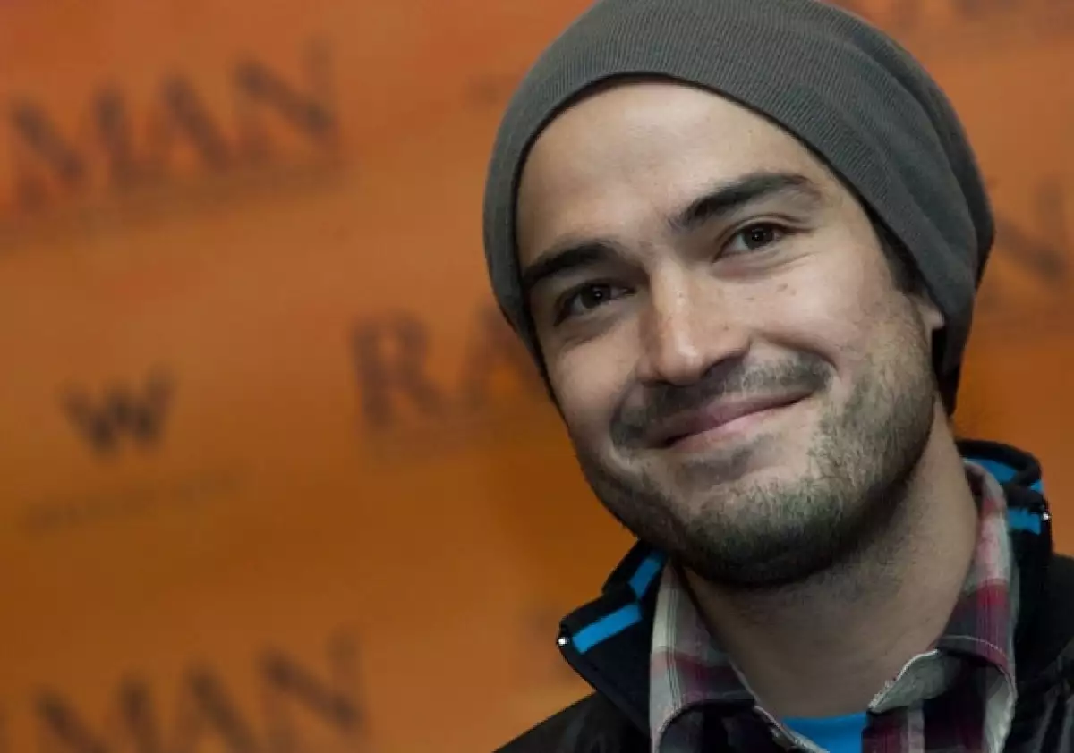 A pesar de que tres de sus ex compañeros de RBD acaban de lanzar sus respectivos discos, él descartó volver a la música, pues lo suyo es la actuación.