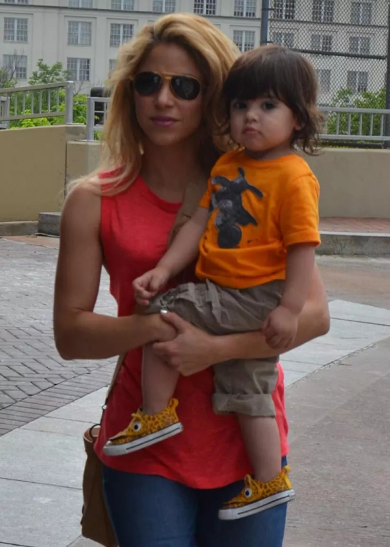 La cantante es capaz de dejar a un lado su característico espíritu libre cuando se trata de enseñar disciplina a su hijo.