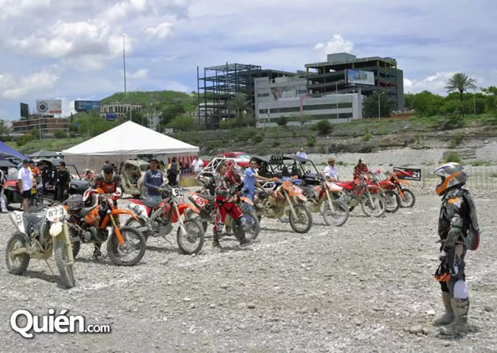 Moto Cross en Río Santa Catarina por Moto 21