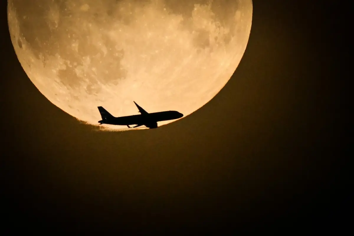 BRITAIN-ASTRONOMY-MOON