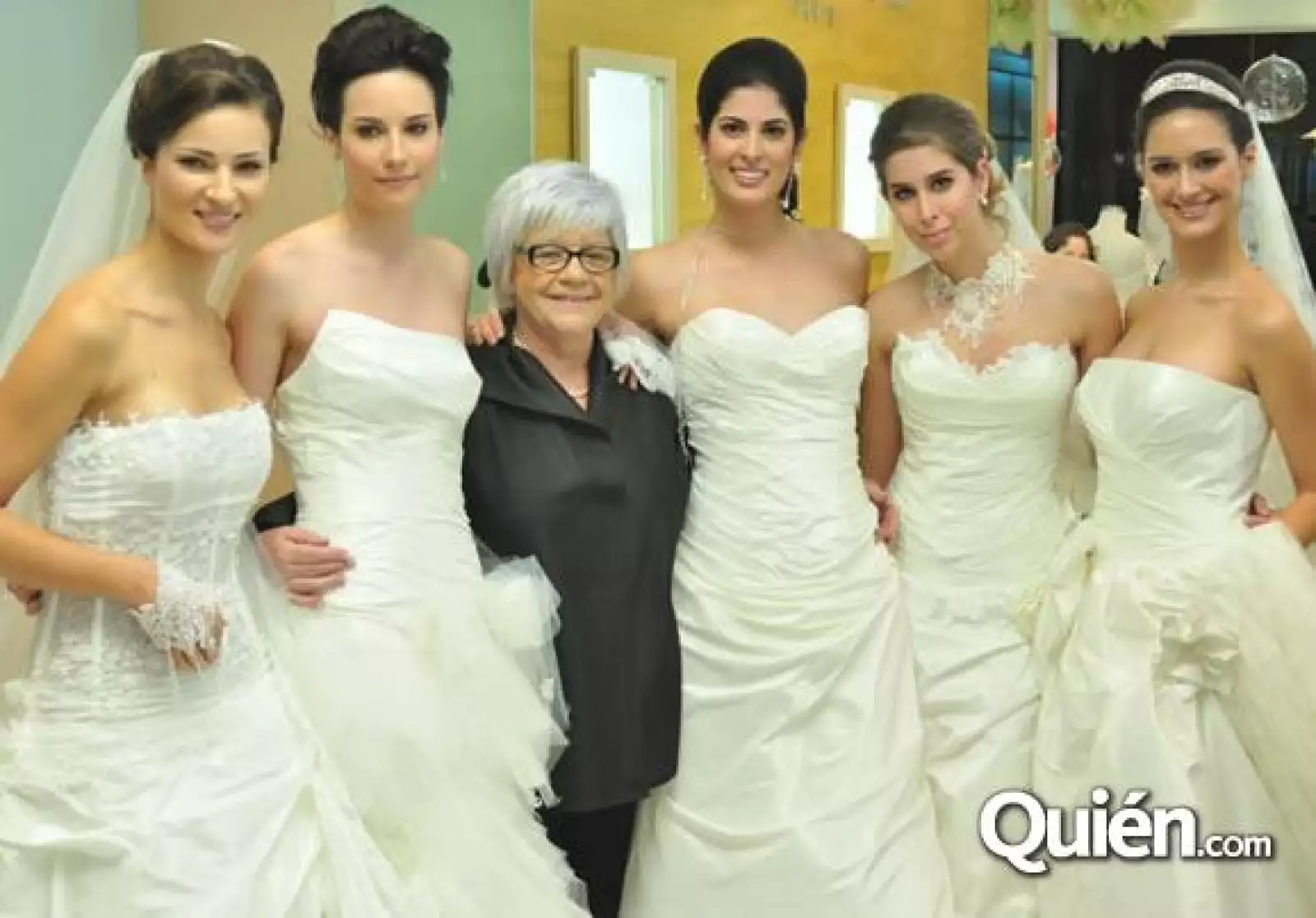 Desfile de Vestidos de Novia