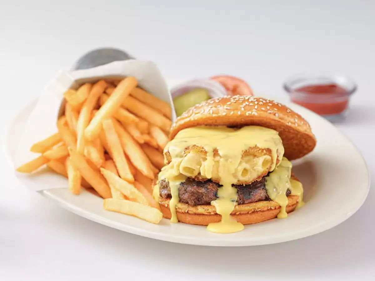Macaroni and Cheese Burger