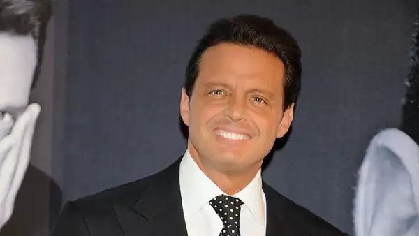 Luis Miguel Launches His New Album "Complices"