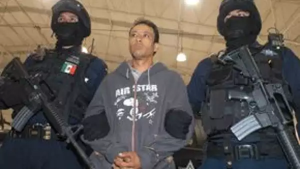 Raúl Ortiz, miembro de `Los Rojos´ y quien se fugó del Hospital de Xoco en 2008, fue presentado por la Secretaría de Seguridad Pública (SSP)