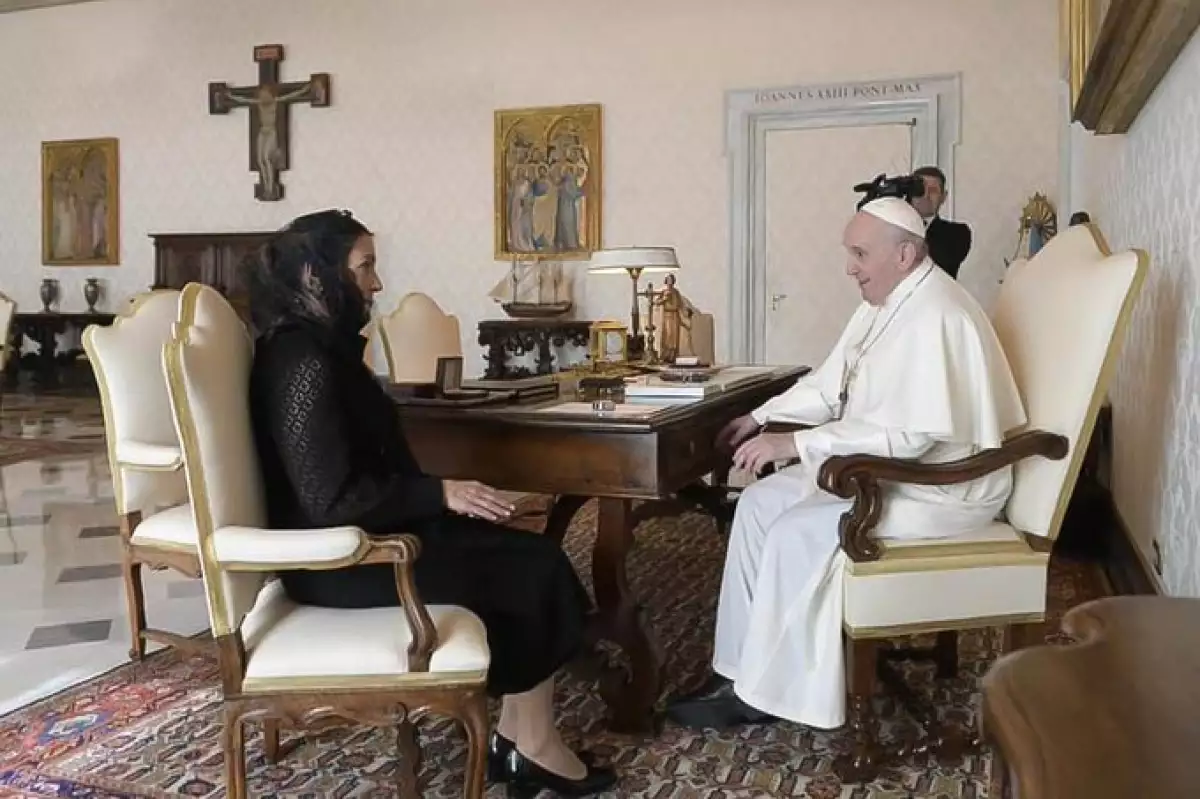 Beatriz y el papa