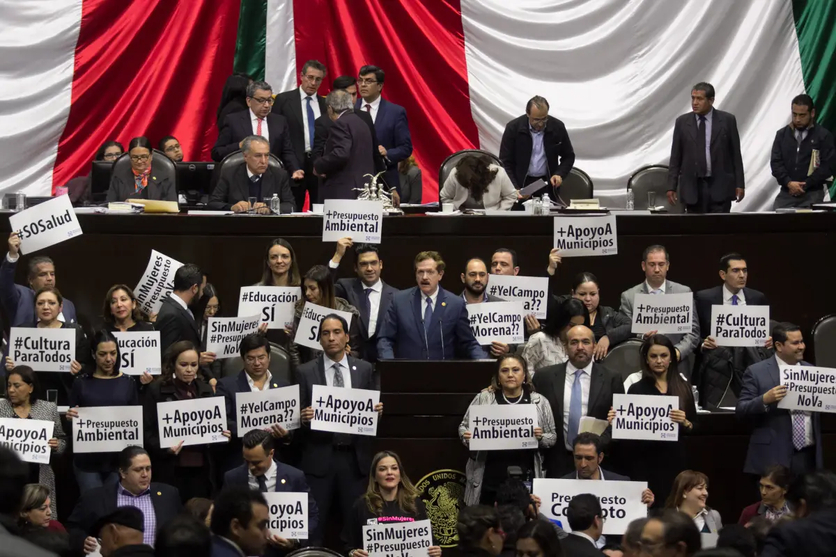 Protestas en San Lázaro