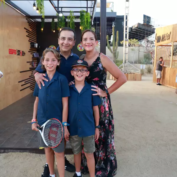 Gustavo, Gustavo jr, Patricio y Karla Jurado 