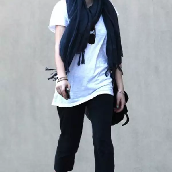 La joven Dakota Fanning es muy cumplida con sus horas de gimnasio, por ello siempre asiste a uno en Hollywood, California.