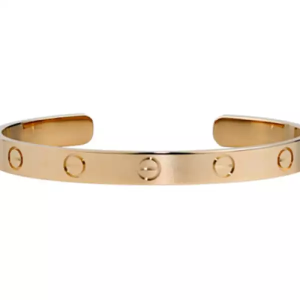 Este icónico accesorio de Cartier enamora a cualquiera. 
¿Dónde comprar? Boutiques Cartier
Precio: en punto de venta