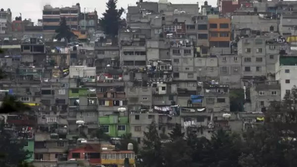 vivienda en barranca