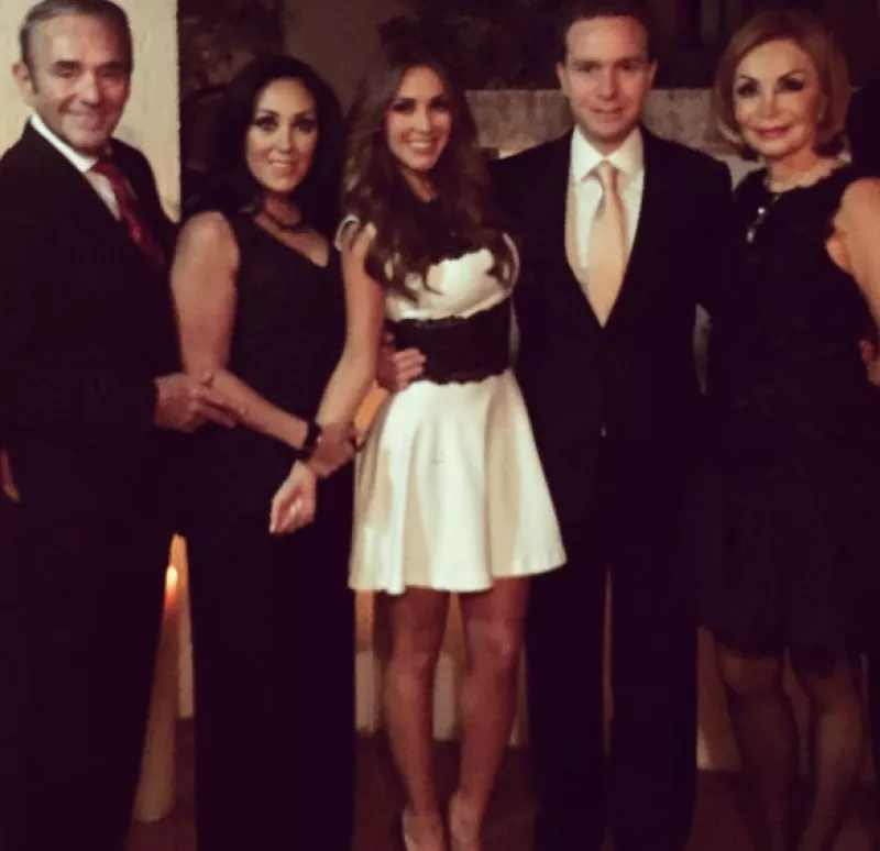 La cuenta regresiva para que la prometida de Manuel Velasco se convierta en su esposa está por terminar. Y antes del gran día, es ella quien comparte una foto de cómo luce su nueva familia.