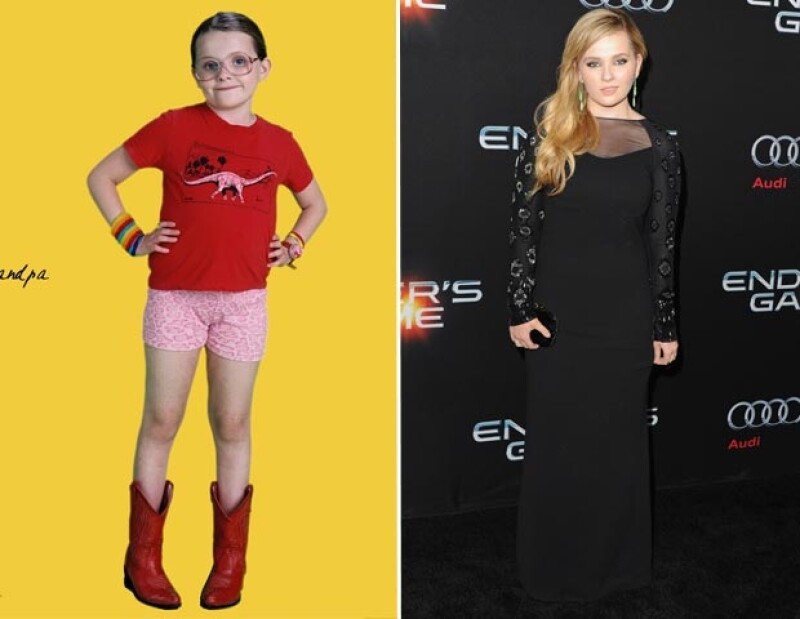 La rubia impactó en su presentación en el Teatro Chino de Hollywood .