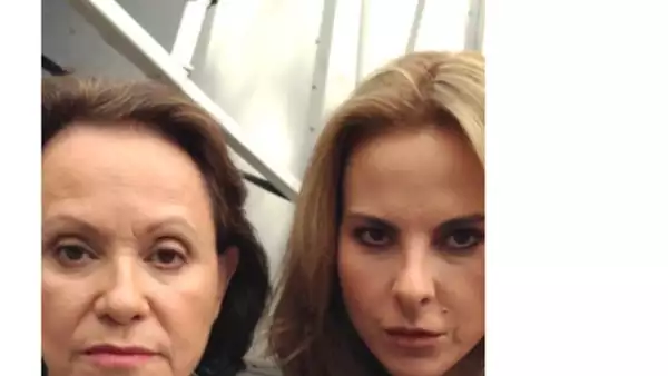 Chicharito, Martha Cristiana y más celebridades se unen a la causa de las manifestaciones el día de hoy a través de sus redes sociales.