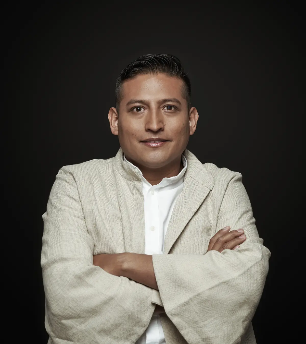 Israel Loyola.