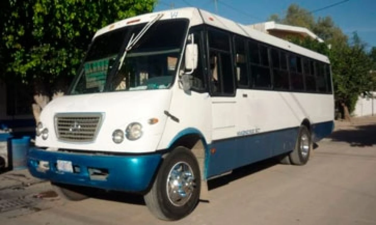 Camion-Pasajeros02