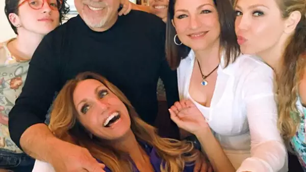 La cantante dejó La Gran Manzana este fin de semana para asistir al festejo de una de sus mejores amigas: “La Flaca”, quien celebró su cumpleaños al lado de Emilio y Gloria Estefan.