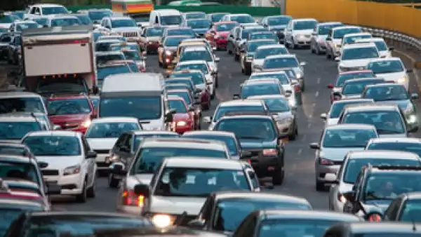 Pacchiano aseguró que habrá nuevas medidas para reducir el tránsito vehicular. (Foto: Cuartoscuro)