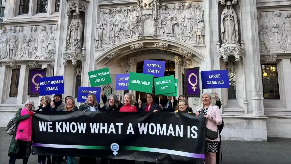 El Supremo del Reino Unido debate cómo "definir" legalmente a una mujer