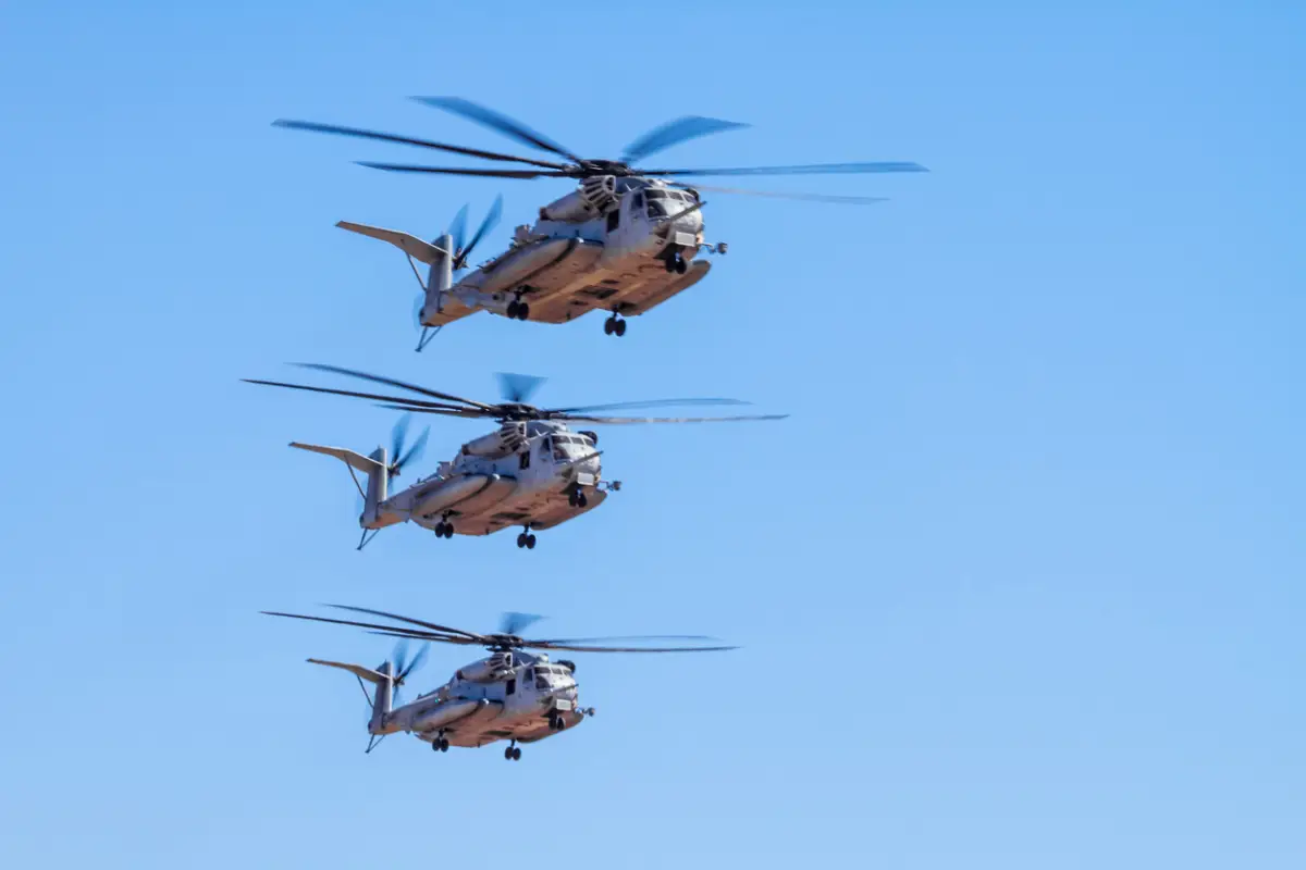 Estados Unidos hace ejercicios con helicópteros en Corea del Sur. 