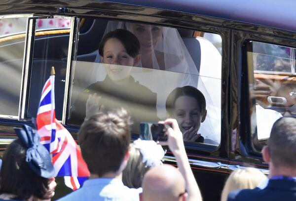 LA-PANDILLA-DEL-ROYAL-BABY6.jpg