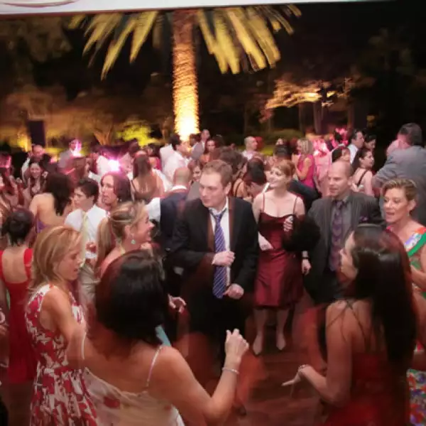 Boda en Cuernavaca de Barbara Deschamps y Manuel Tamayo